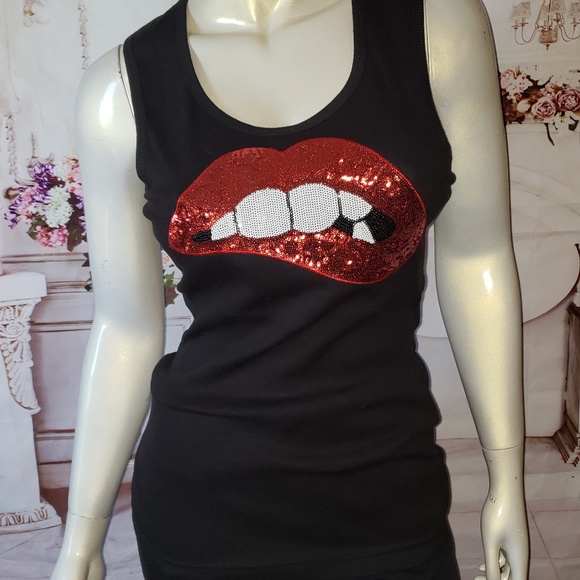Hot Possessions ! Tops - Sleeveless Soft Rib Beater Longer length Tank-Lips